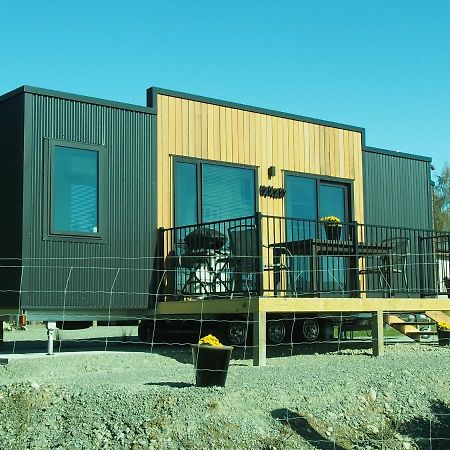 Boutique Tiny House - Te Anau Country Accommodation Buitenkant foto