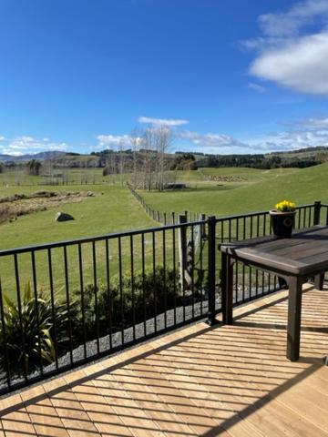 Boutique Tiny House - Te Anau Country Accommodation Buitenkant foto