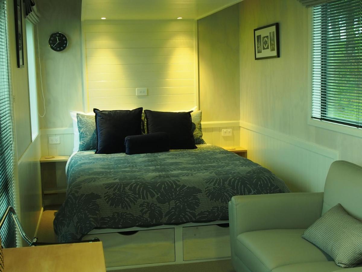 Boutique Tiny House - Te Anau Country Accommodation Buitenkant foto